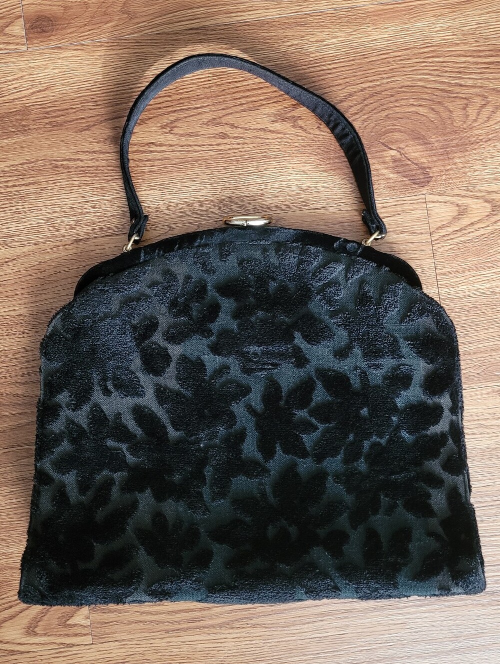 Vintage 50s 60s carpet bag black floral chenille canvas kisslock